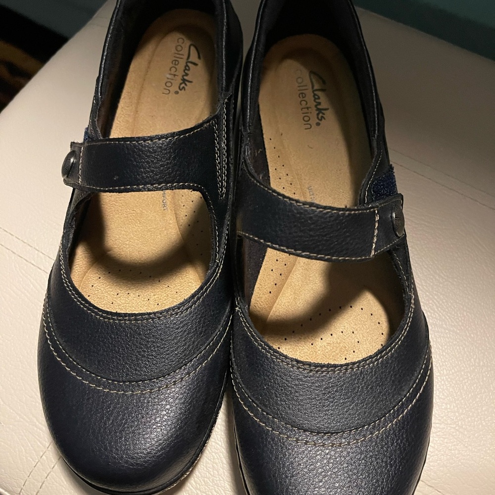 Clarks Navy Comfort Soles